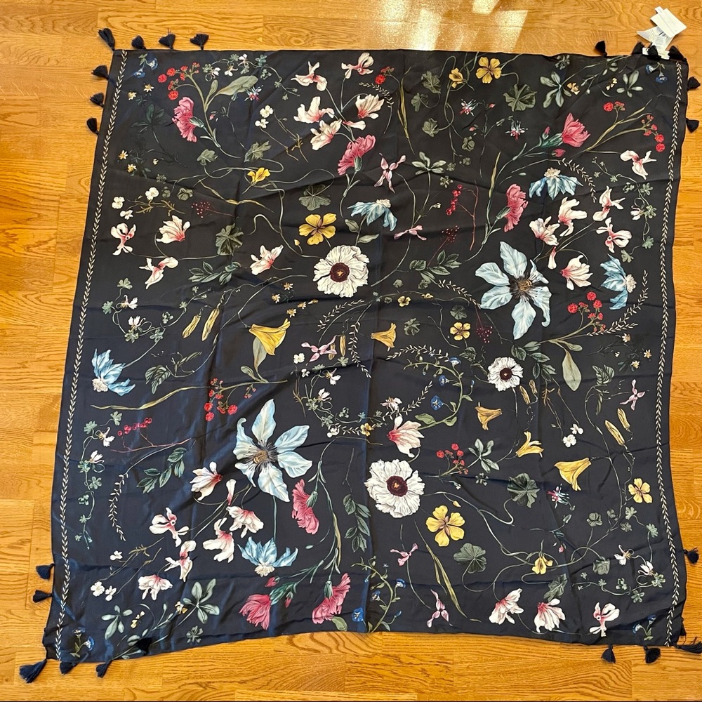 NWT Treasure & Bond Silk Floral Scarf
